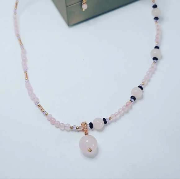 Rose Quartz Minimalist Necklace - Picture 2 of 4